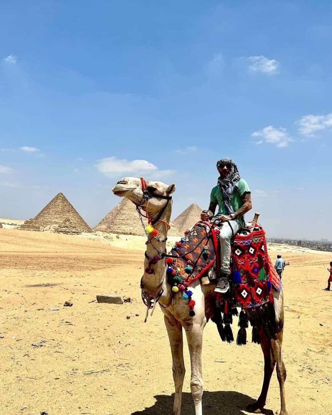 Mesho Falcon Pyramids View Inn Kafrat al Jabal Екстер'єр фото